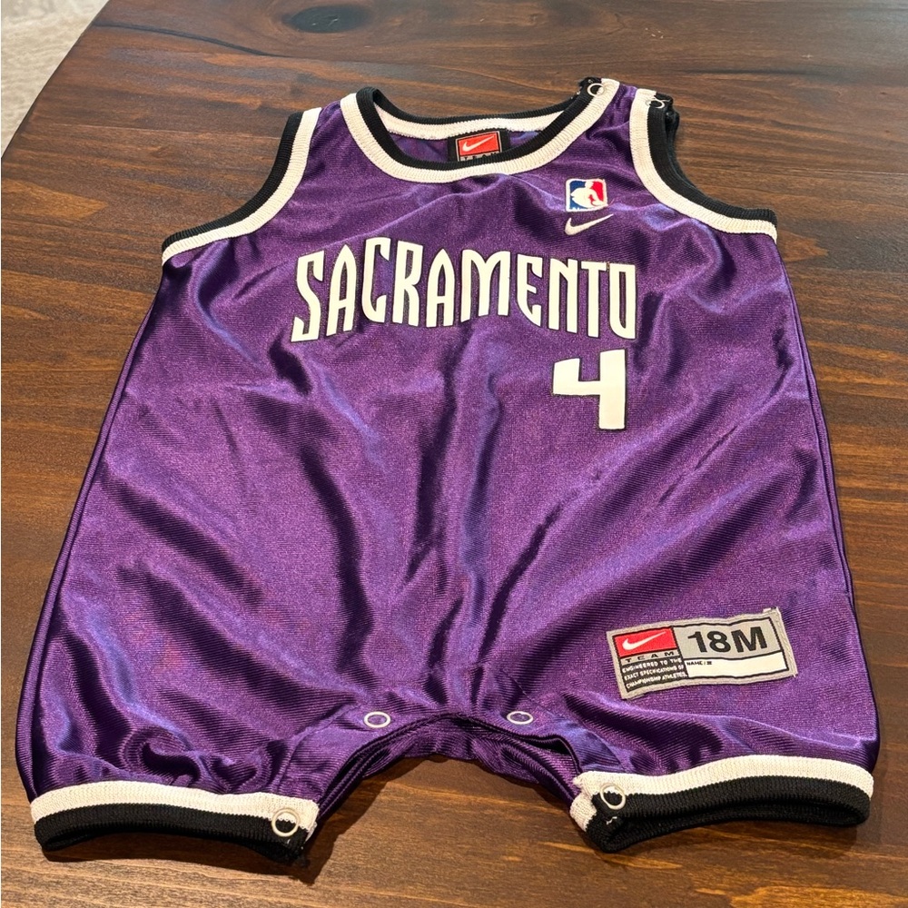 Vintage Sacramento Kings baby romper jersey